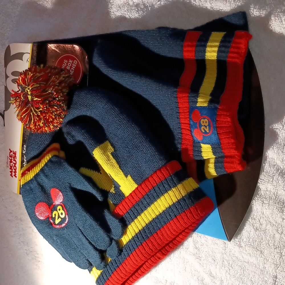 DISNEY MICKEY MOUSE HAT, GLOVES, & SCARF